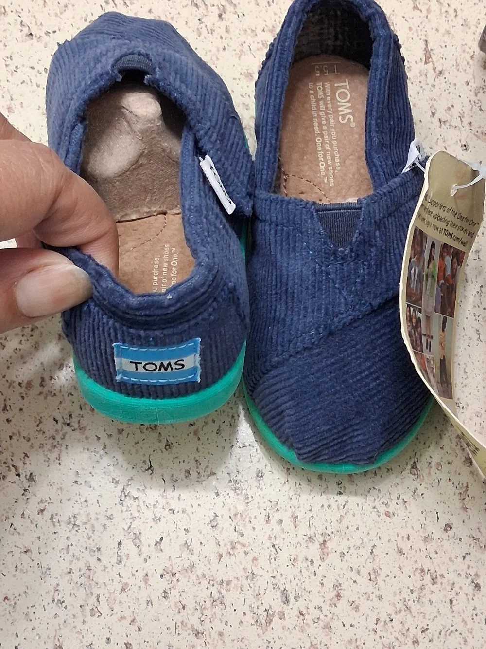 Toms easy slip
